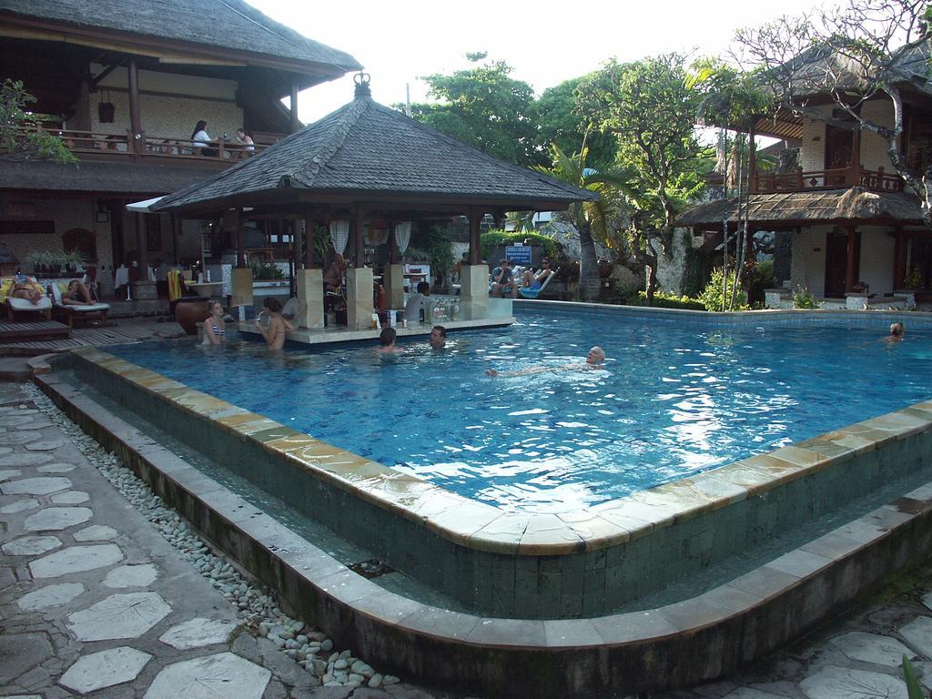 Balisani Padma Hotel Legian Exteriör bild